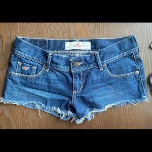 Hollister low rise blue denim shorts